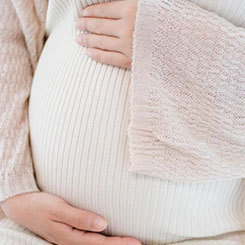 于是，相关企🤱🗳业纷纷“🈶嗨”起来了🤮🇨🇽： 晶科能源董事🥐